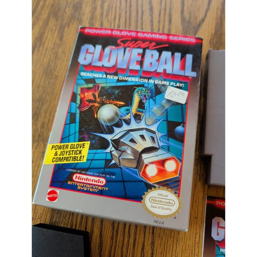 Super Glove Ball for the briginal NES (CIB) with all pictured inserts and manual